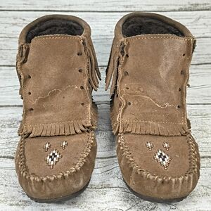 Manitobah Mukluks Women's Harvester Lined moccasin boots Size 7
